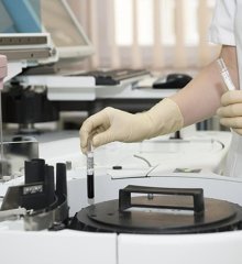 laboratory-gdf2977652_1920